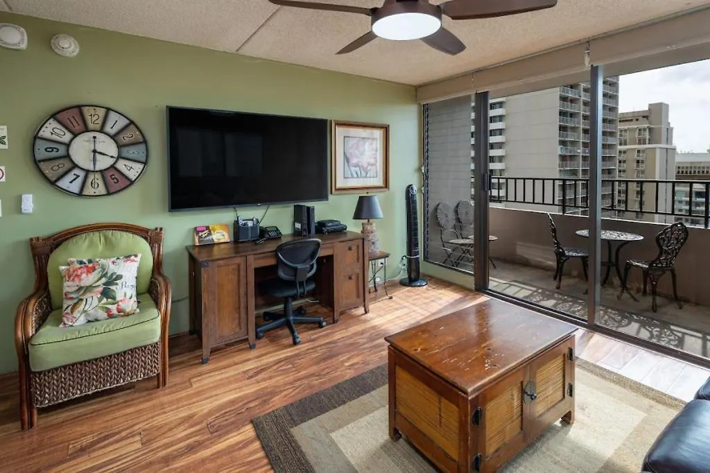 Holiday home Heart Of Waikiki,1Bdrm,Free Parking, Wifi,No Resort Fees,Youtube,Netflix ! Honolulu United States