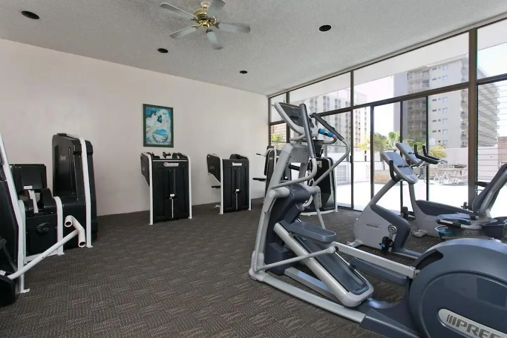 Heart Of Waikiki,1Bdrm,Free Parking, Wifi,No Resort Fees,Youtube,Netflix ! Honolulu United States