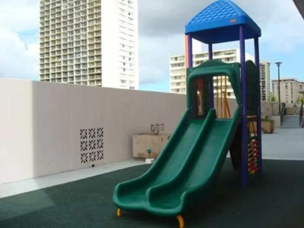 Heart Of Waikiki,1Bdrm,Free Parking, Wifi,No Resort Fees,Youtube,Netflix ! Honolulu United States