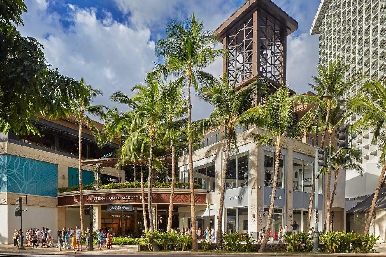 Heart Of Waikiki,1Bdrm,Free Parking, Wifi,No Resort Fees,Youtube,Netflix ! Honolulu