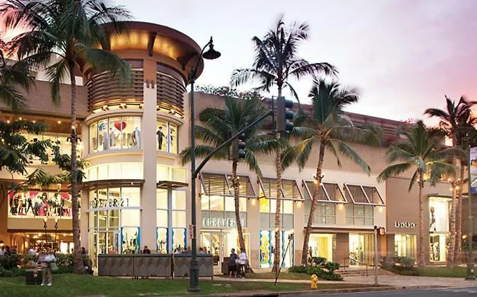 Heart Of Waikiki,1Bdrm,Free Parking, Wifi,No Resort Fees,Youtube,Netflix ! Honolulu 0*,