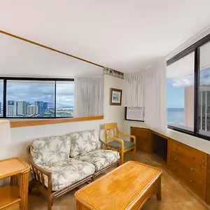 Marina Tower 3702 Hotel